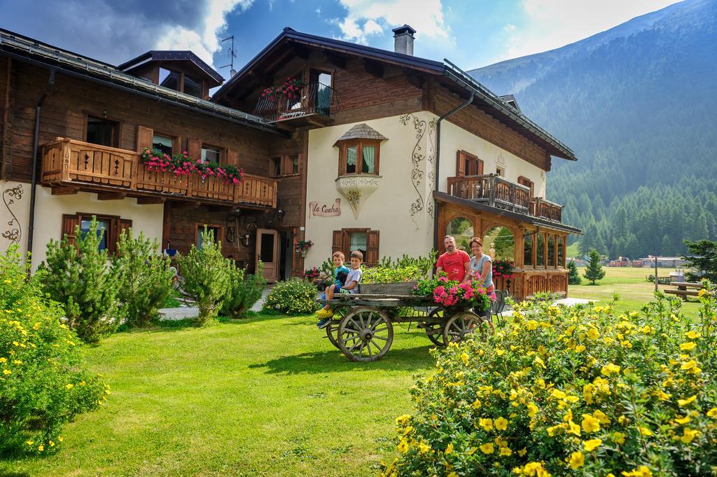 Art Apartments Casa Lapis Livigno Esterno foto